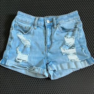 SO High Rise Favorite Curvy Denim Shorts 🌟